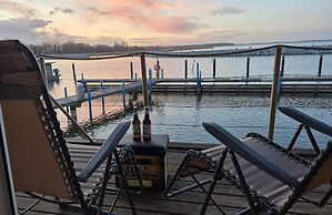 Hausboot in Barth am Barther Bodden