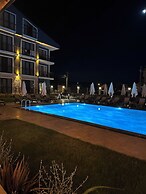 GRAPE HOTEL