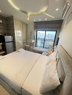 Central Tiny Studio for Rent 409