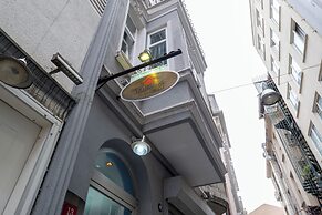 Ilyada Hotel