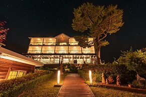 Ocean The Hill