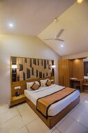 Hotel Mukut Mani Govardhan