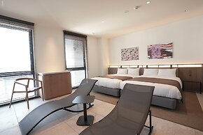 CINQS Hotel