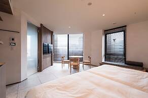 CINQS Hotel