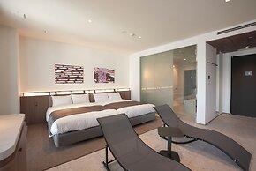 CINQS Hotel