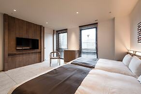 CINQS Hotel