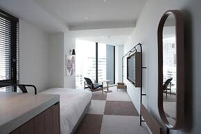 CINQS Hotel