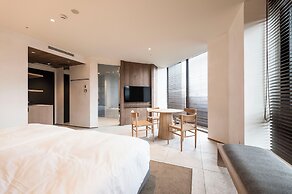 CINQS Hotel