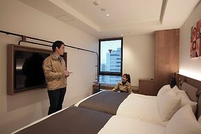 CINQS Hotel