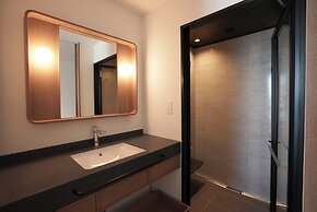 CINQS Hotel