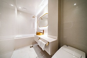Insta Hotel - Main Branch