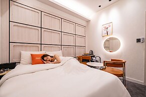 Insta Hotel - Main Branch
