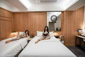 Insta Hotel - Main Branch