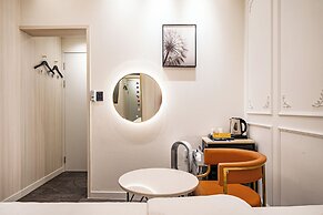 Insta Hotel - Main Branch