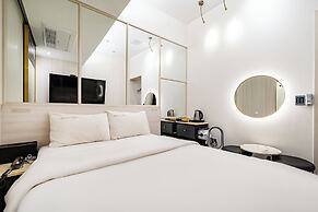 Insta Hotel - Main Branch