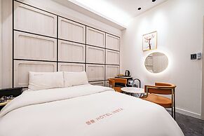 Insta Hotel - Main Branch
