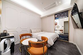 Insta Hotel - Main Branch