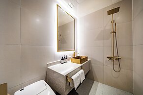Insta Hotel - Main Branch
