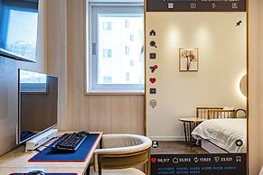 Insta Hotel - Main Branch