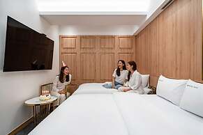 Insta Hotel - Main Branch