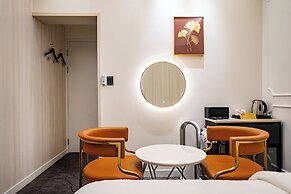 Insta Hotel - Main Branch