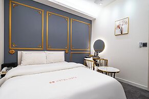 Insta Hotel - Main Branch