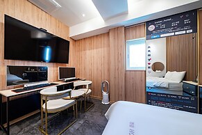 Insta Hotel - Main Branch