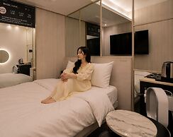 Insta Hotel - Main Branch