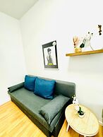 10BR Apt for Groups 8Min to Rathausplatz