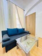 10BR Apt for Groups 8Min to Rathausplatz