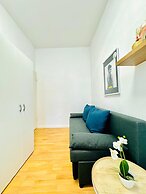 10BR Apt for Groups 8Min to Rathausplatz