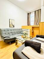 10BR Apt for Groups 8Min to Rathausplatz