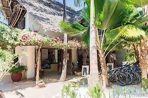 Sunshine Azure Zanzibar Beach Hotel