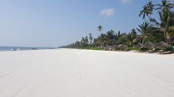 Sunshine Azure Zanzibar Beach Hotel