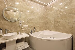 Suncity Hotel & SPA