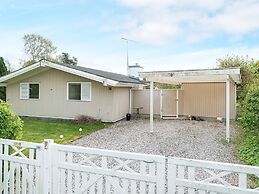 4 Star Holiday Home in Dronningmolle