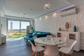 Chalet in Maspalomas With Heated Pool