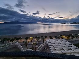 Bes' Sea View Studio