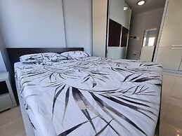 Bes' Sea View Studio