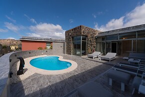 Villa in Anfi Tauro Near Beach & Golf
