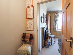 10 Upper Linney