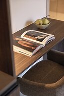 THE NIXON Suite and Apartments Hotel