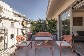 THE NIXON Suite and Apartments Hotel