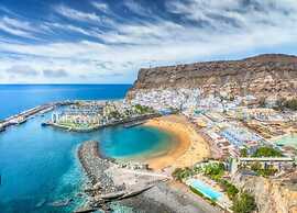 Apartment in Playa de Mogan by the Beach