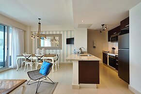 Beachfront Condos Las Olas Sleeps 6