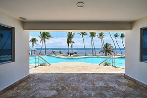 Beachfront Condos Las Olas Sleeps 6