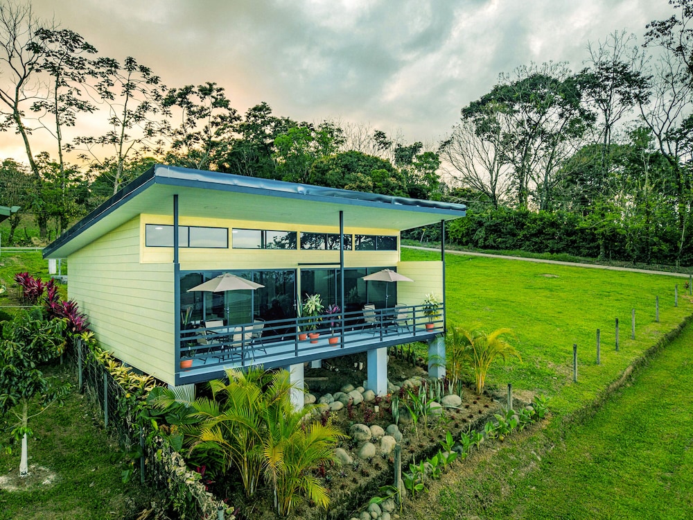 Junglo Resort and Spa