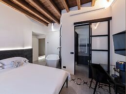YOUnique Boutique Rooms