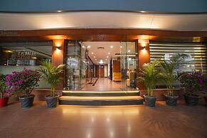 Fabhotel Pleasure Inn