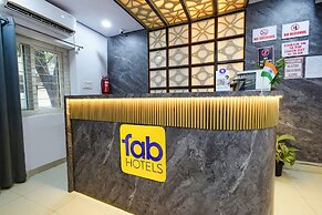 Fabhotel Living Tree